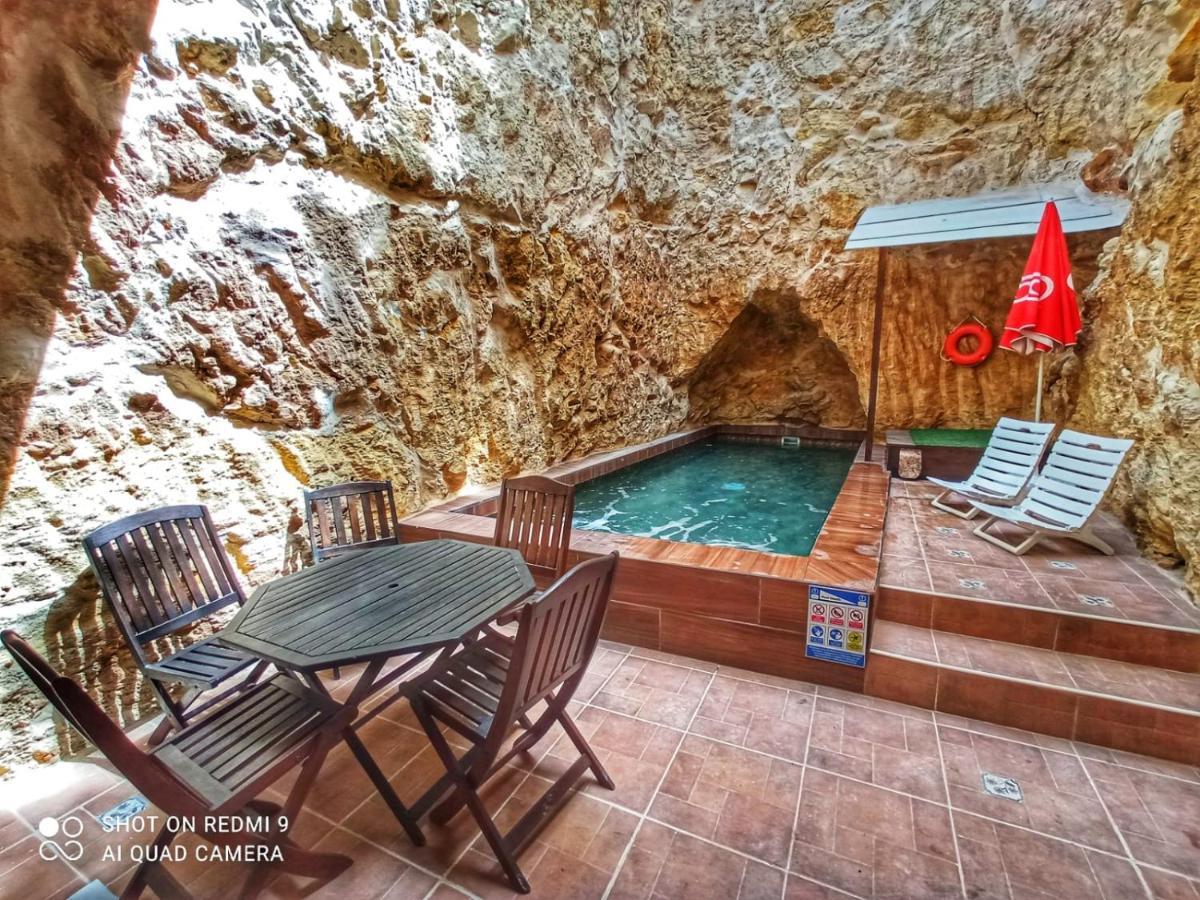 Town House With Private Pool In Village Centre Kalkara エクステリア 写真
