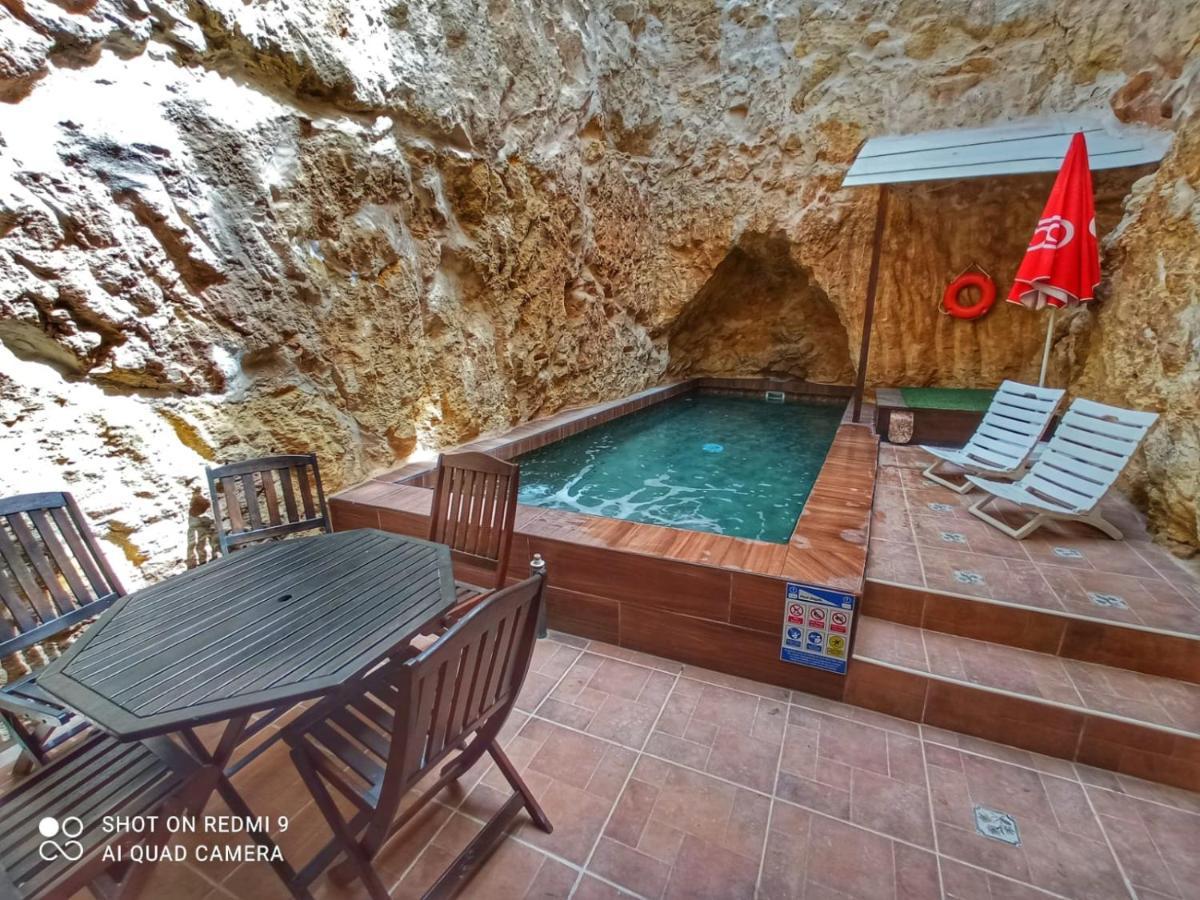 Town House With Private Pool In Village Centre Kalkara エクステリア 写真